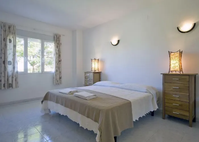 Cora By Aguilarent *