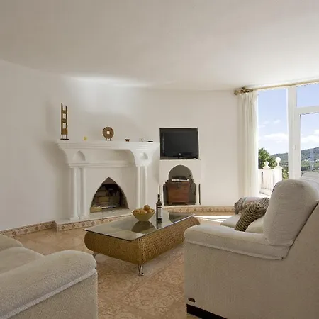 Cora By Aguilarent Villa